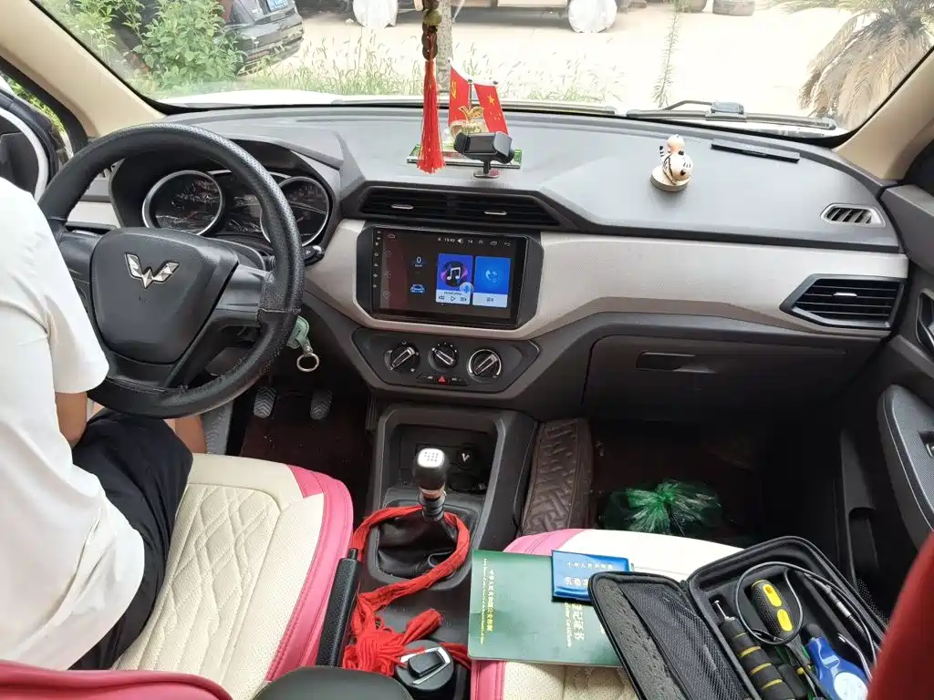 Wuling Hongguang — миниатюра 6