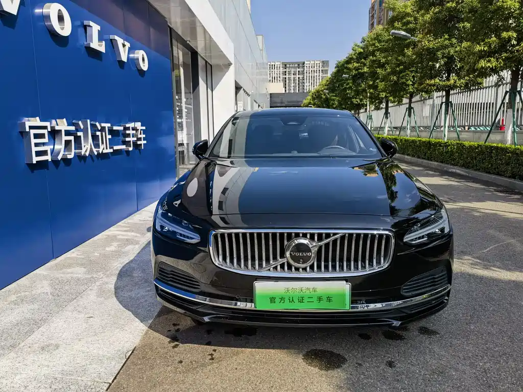 VOLVO S90 PLUG IN HYBRID