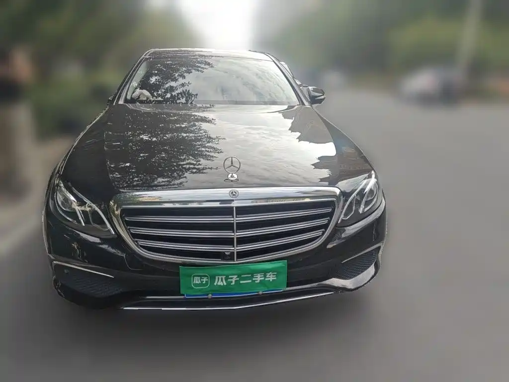 Mercedes-Benz E-Class — миниатюра 23