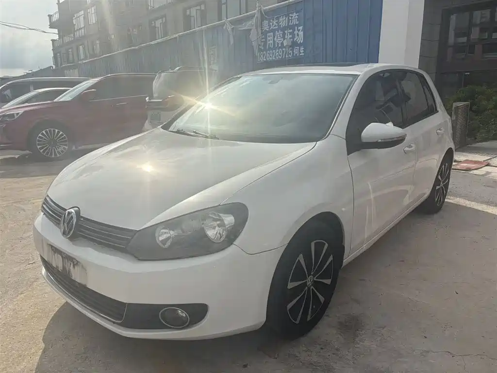 Купить Volkswagen Golf