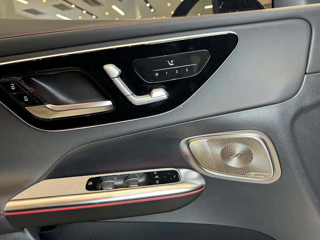 Mercedes-Benz GLC AMG — миниатюра 11