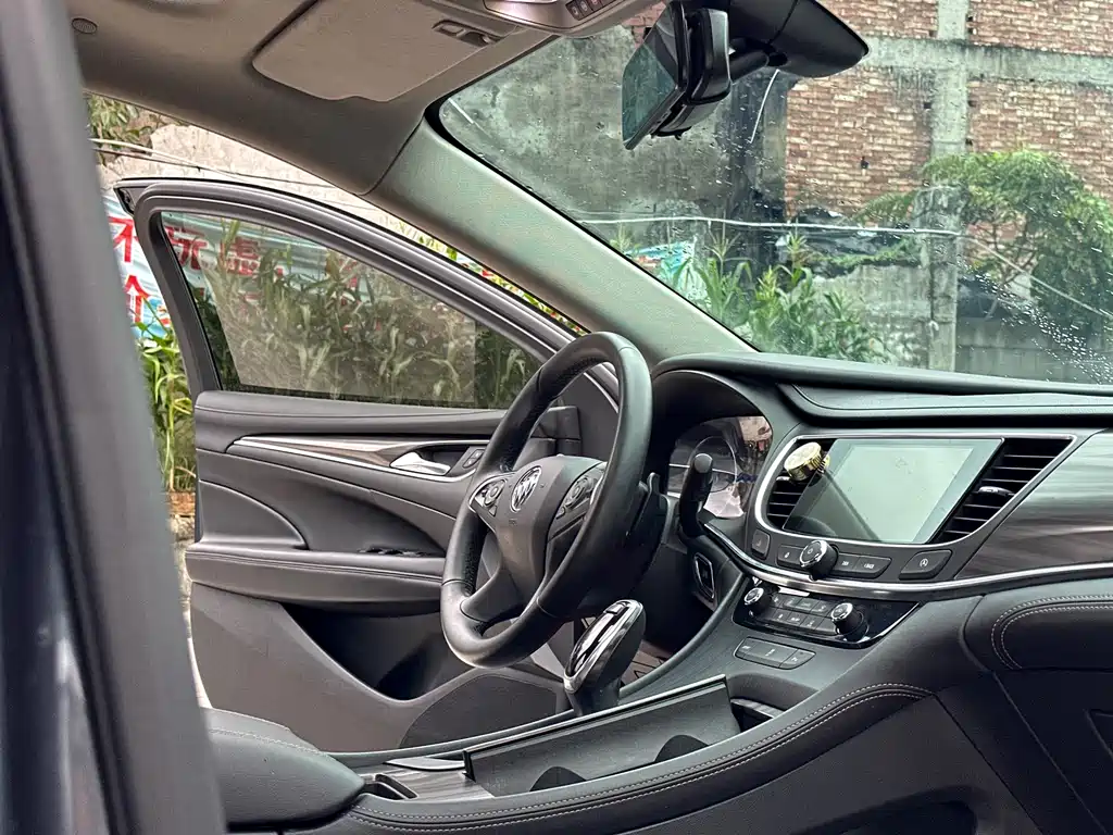 Buick LaCrosse — миниатюра 15