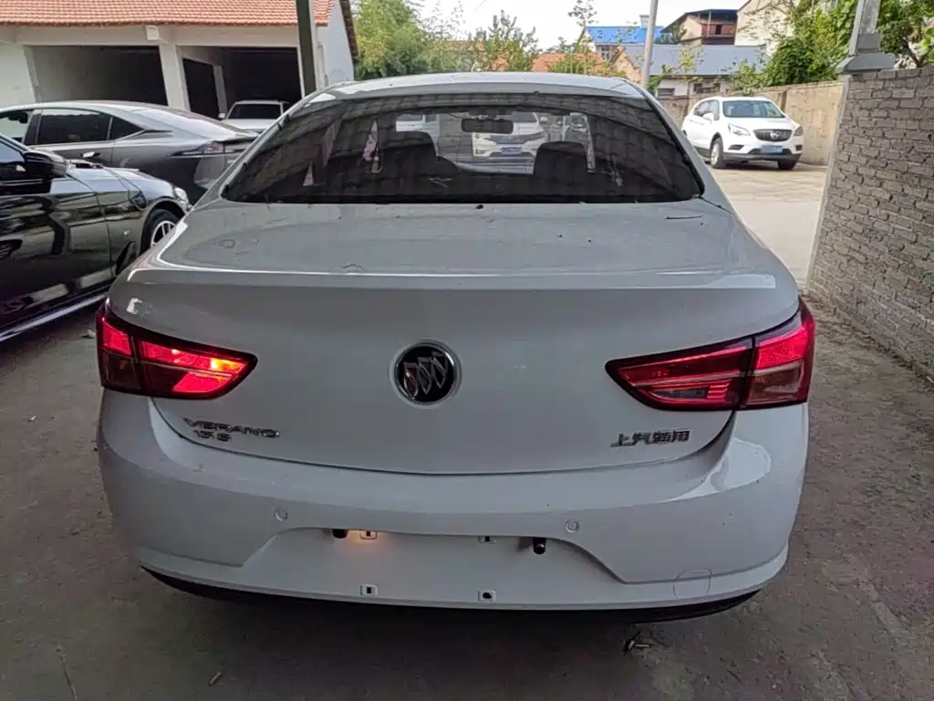 Buick Verano — миниатюра 6