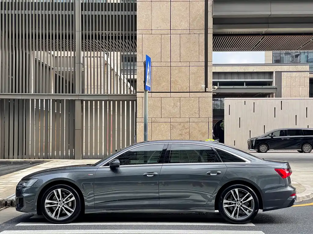 Audi A6L — миниатюра 4