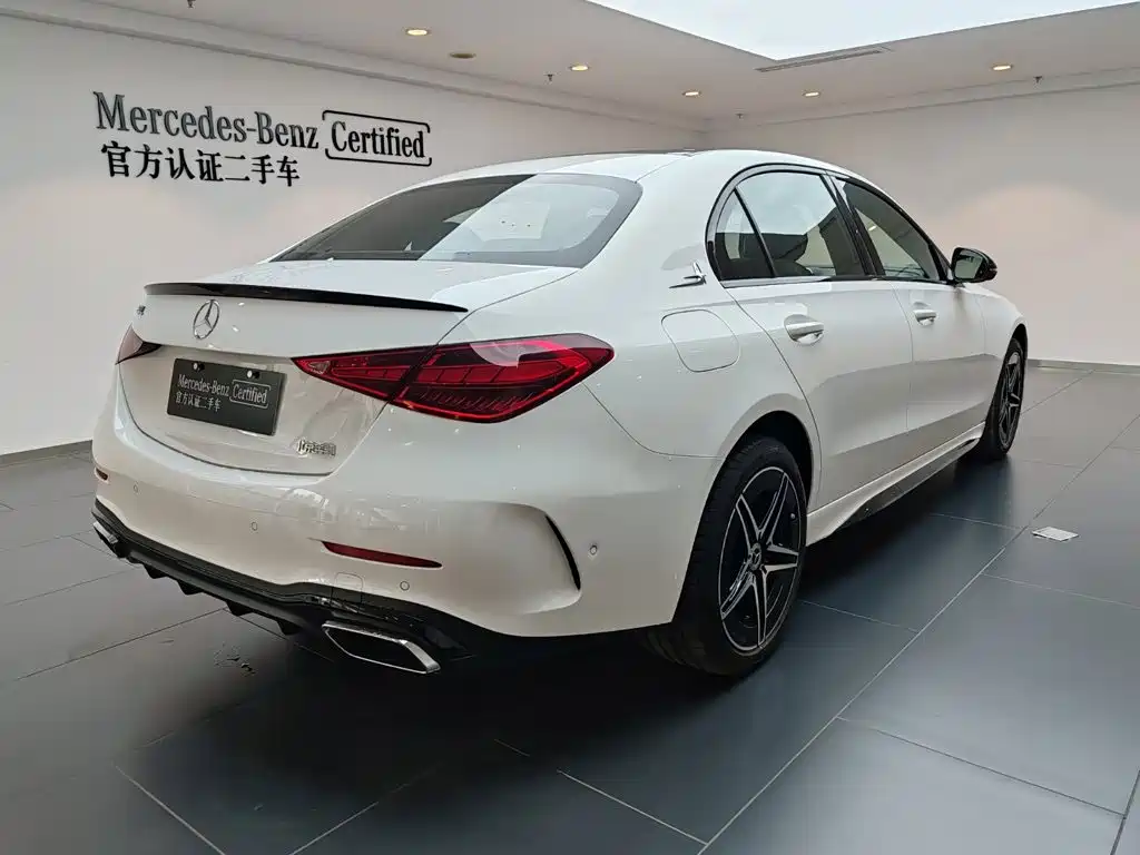 Mercedes-Benz C-Class — миниатюра 3