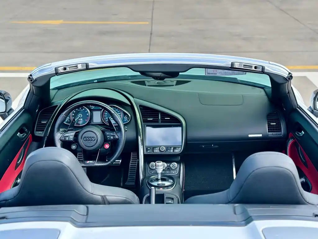 Audi R8 2011 Spyder 5.2 FSI quattro