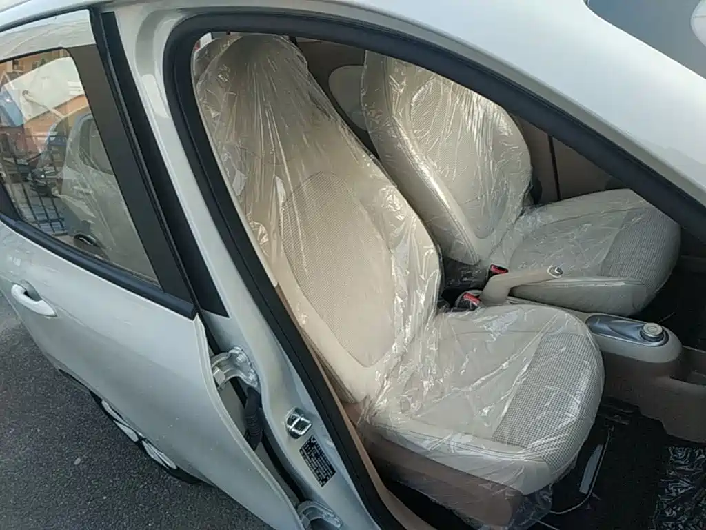 Wuling MINIEV — миниатюра 25
