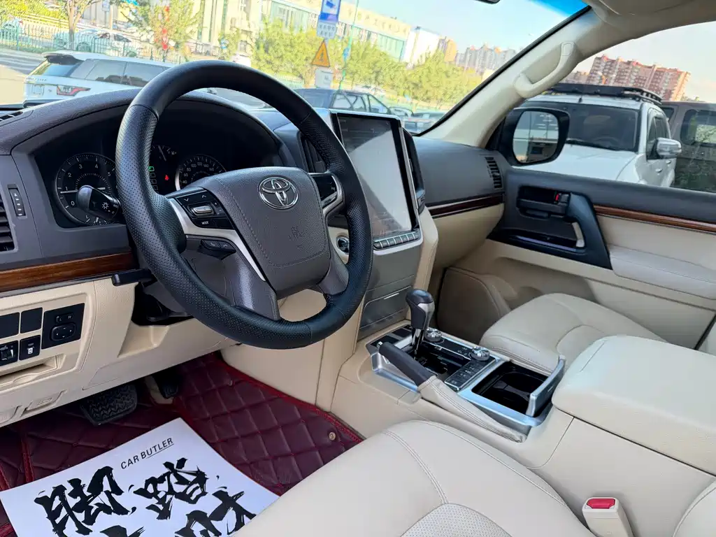 Toyota Land Cruiser — миниатюра 5