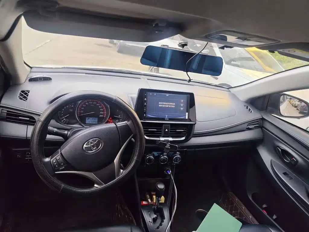 Toyota Vios — миниатюра 8