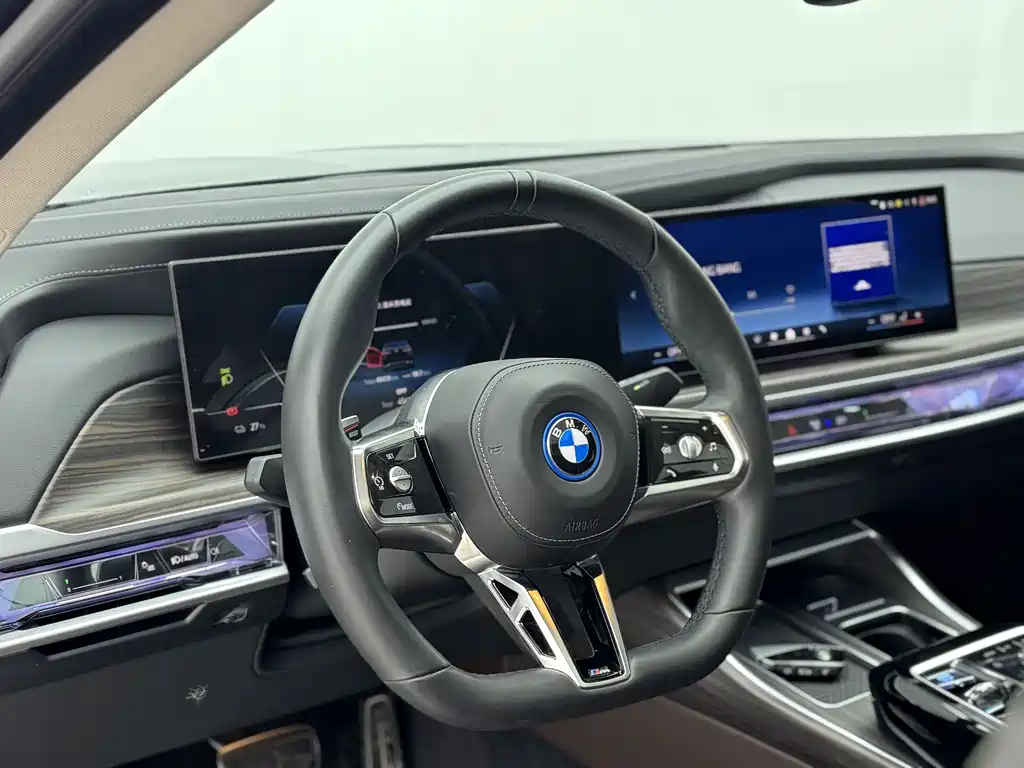 BMW i7 2023 eDrive50L Lead M Sport