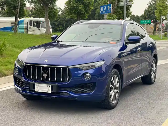 MASERATI LEVANTE 2016