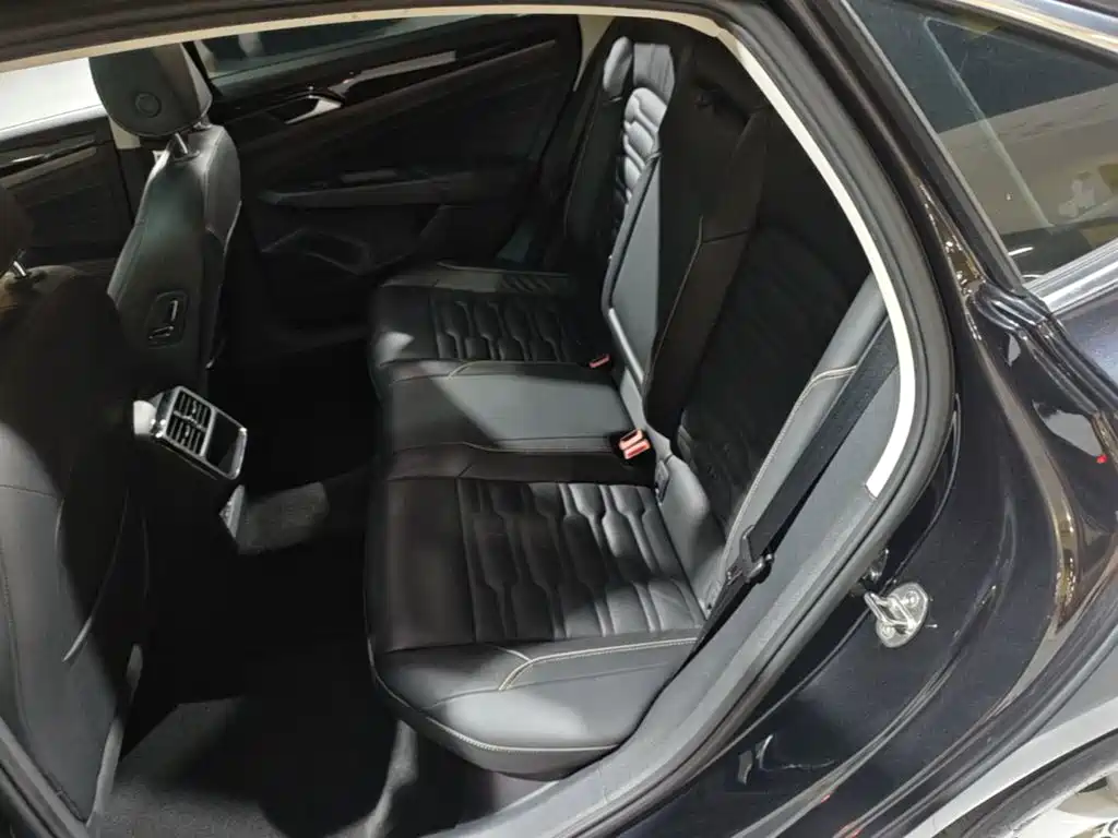Volkswagen Passat — миниатюра 17