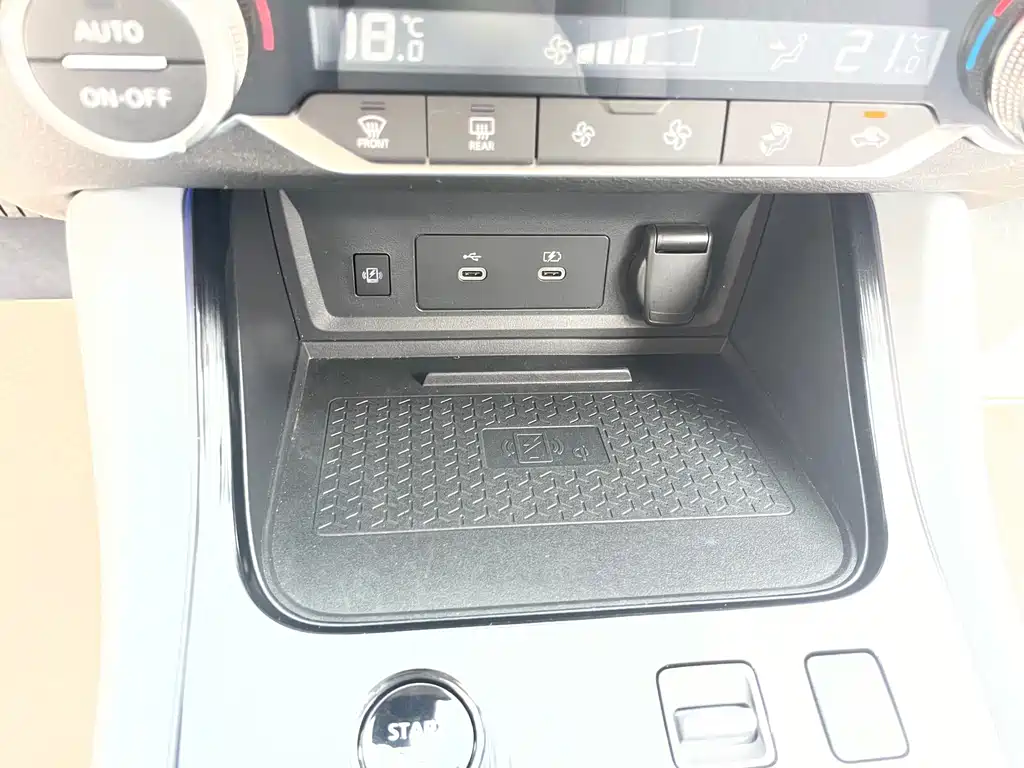 Nissan Sylphy - фото 18