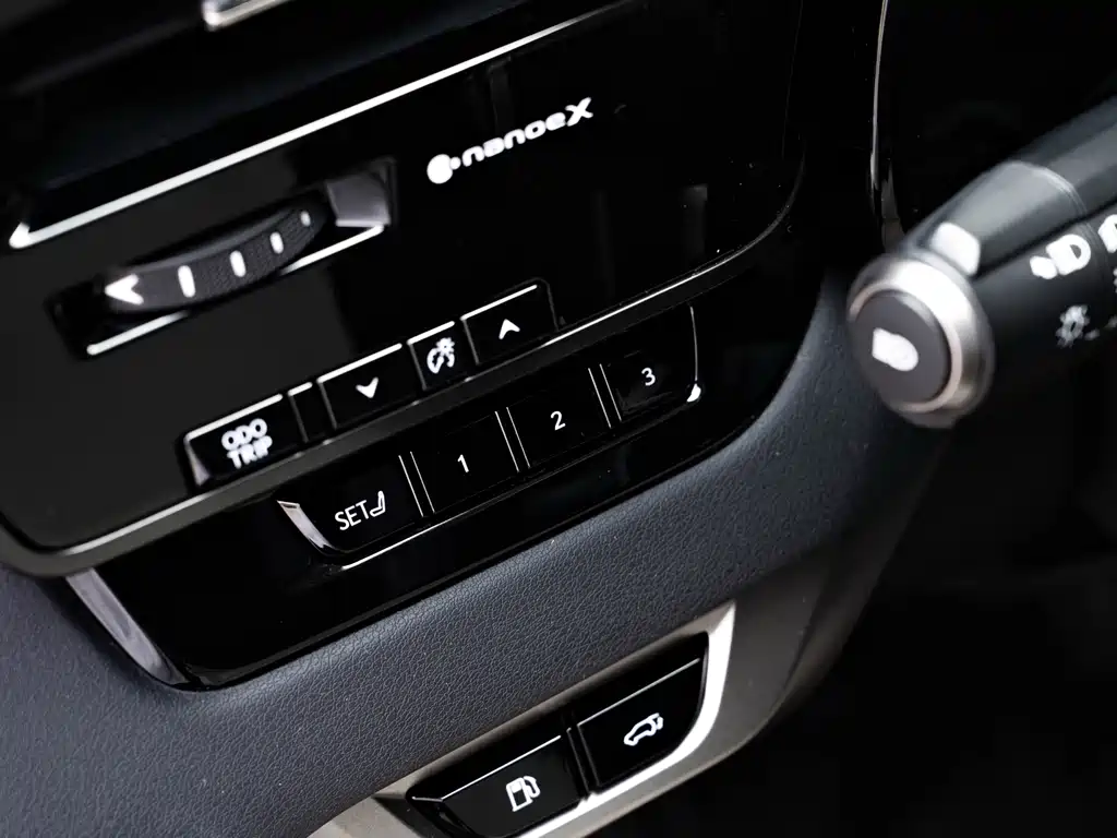 Lexus RX New Energy — миниатюра 21