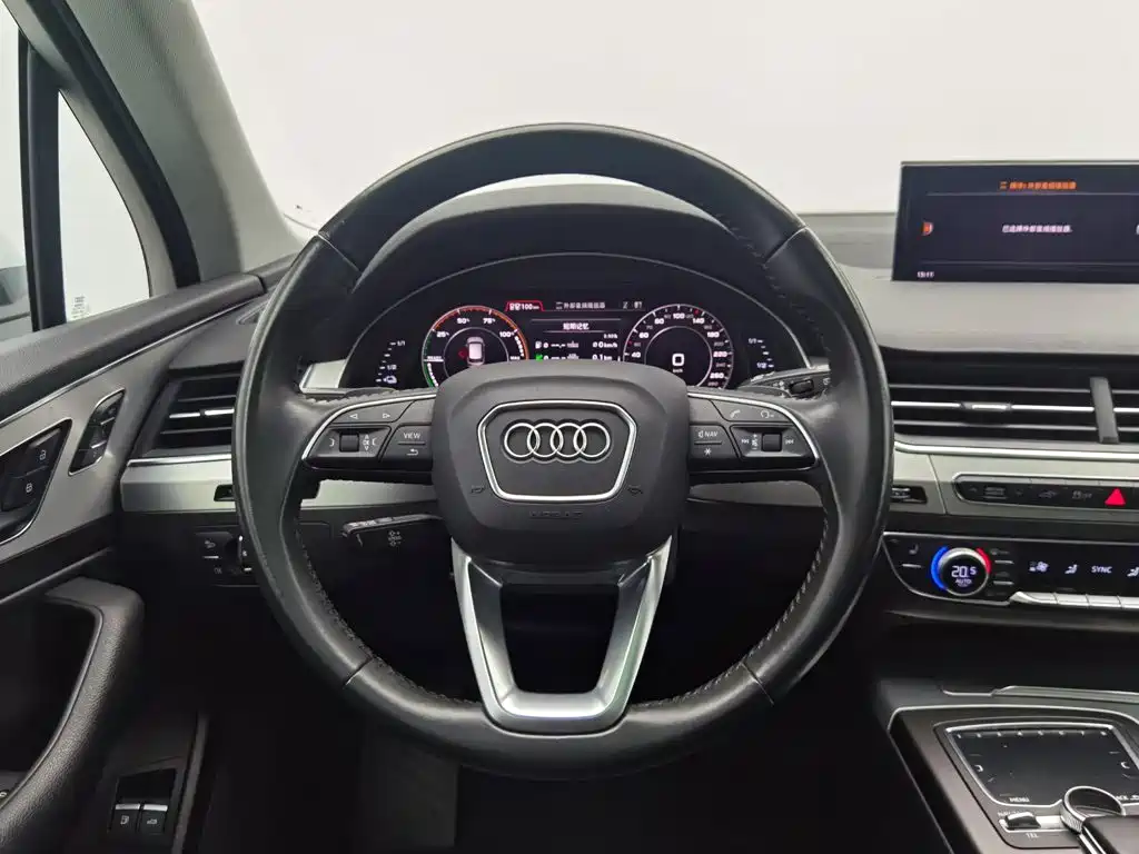 Audi Q7 New Energy — миниатюра 11