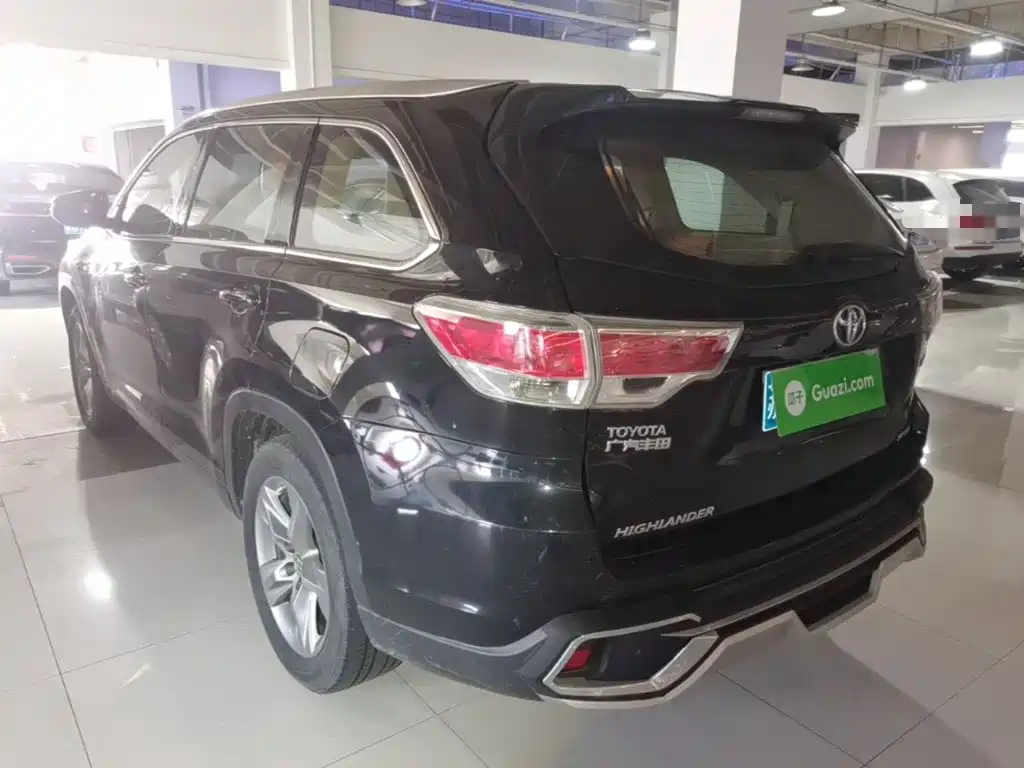 Toyota Highlander — миниатюра 5