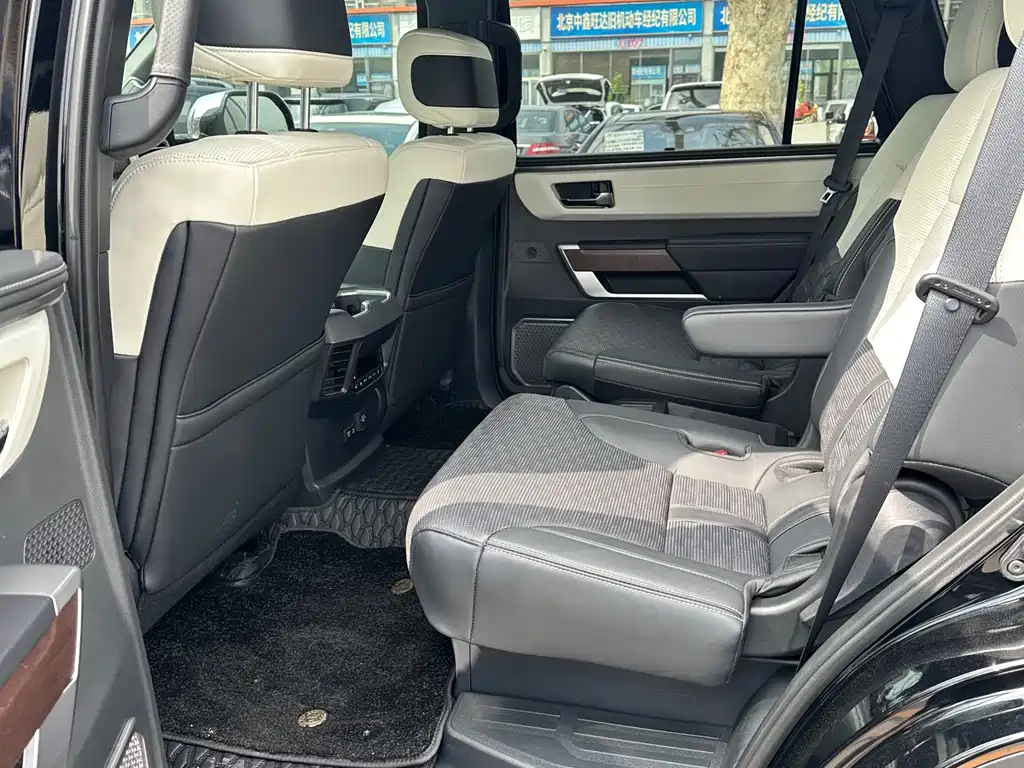 Toyota Sequoia — фотографии объявления, Фото 15