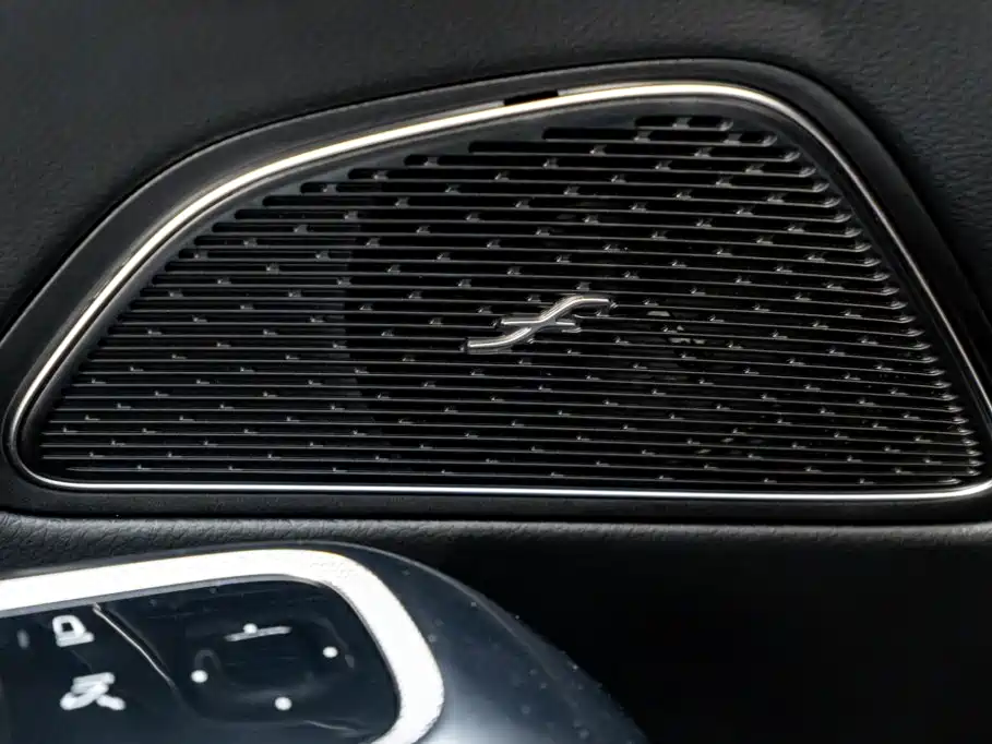 Mercedes-Benz E-Class New Energy — миниатюра 22