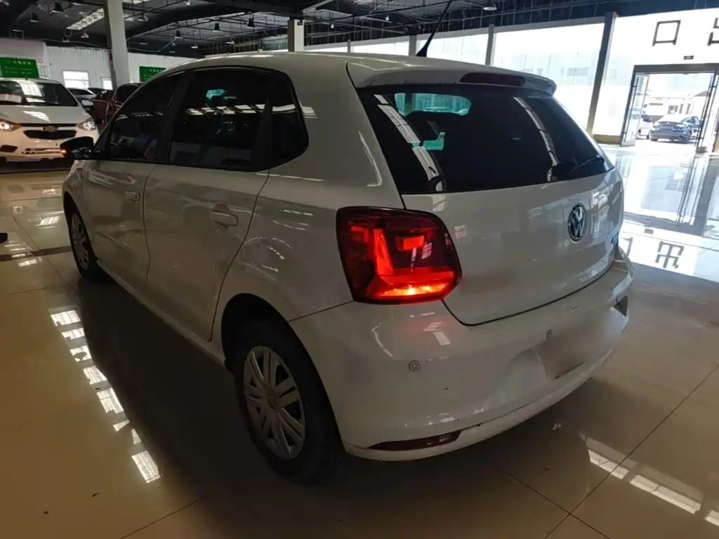 Volkswagen Polo — миниатюра 5