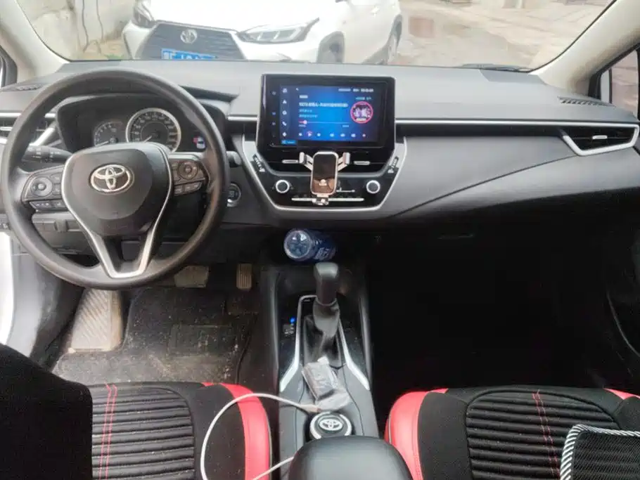 Toyota Corolla — миниатюра 12