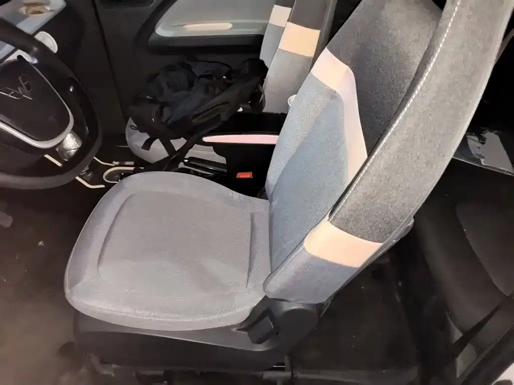 Wuling MINIEV — миниатюра 13