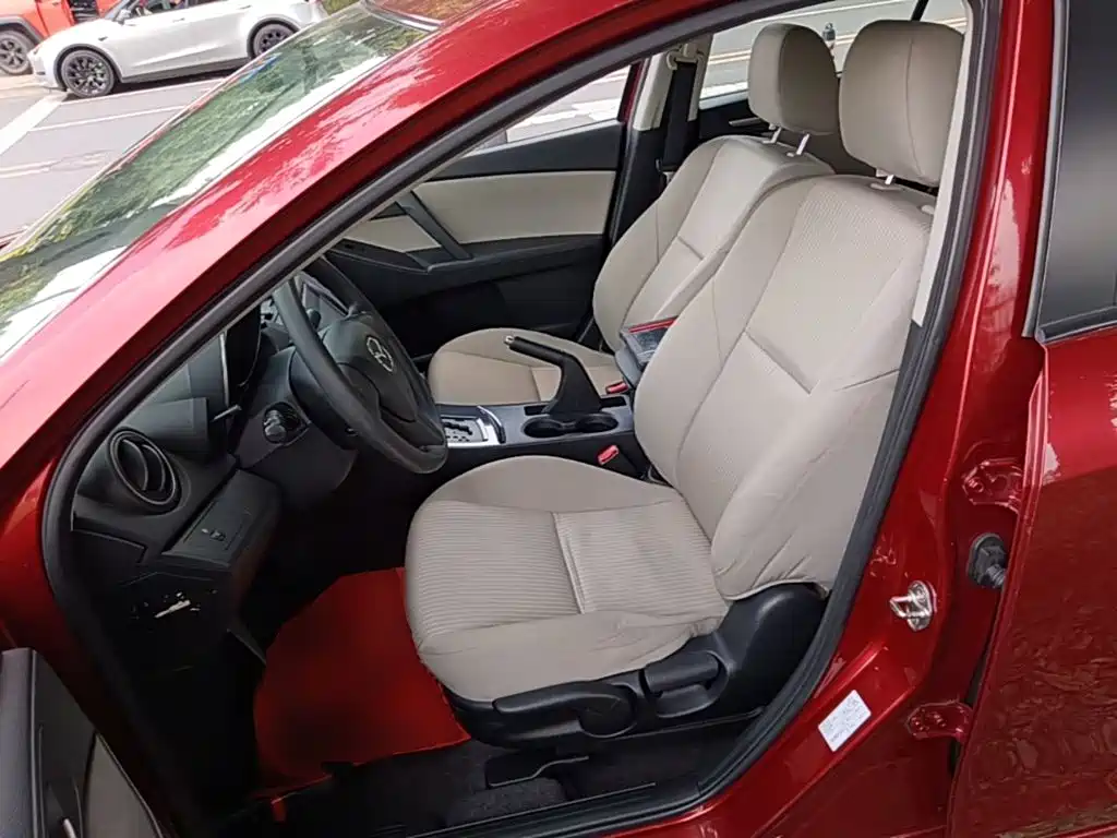 Mazda 3 Xingcheng — миниатюра 15