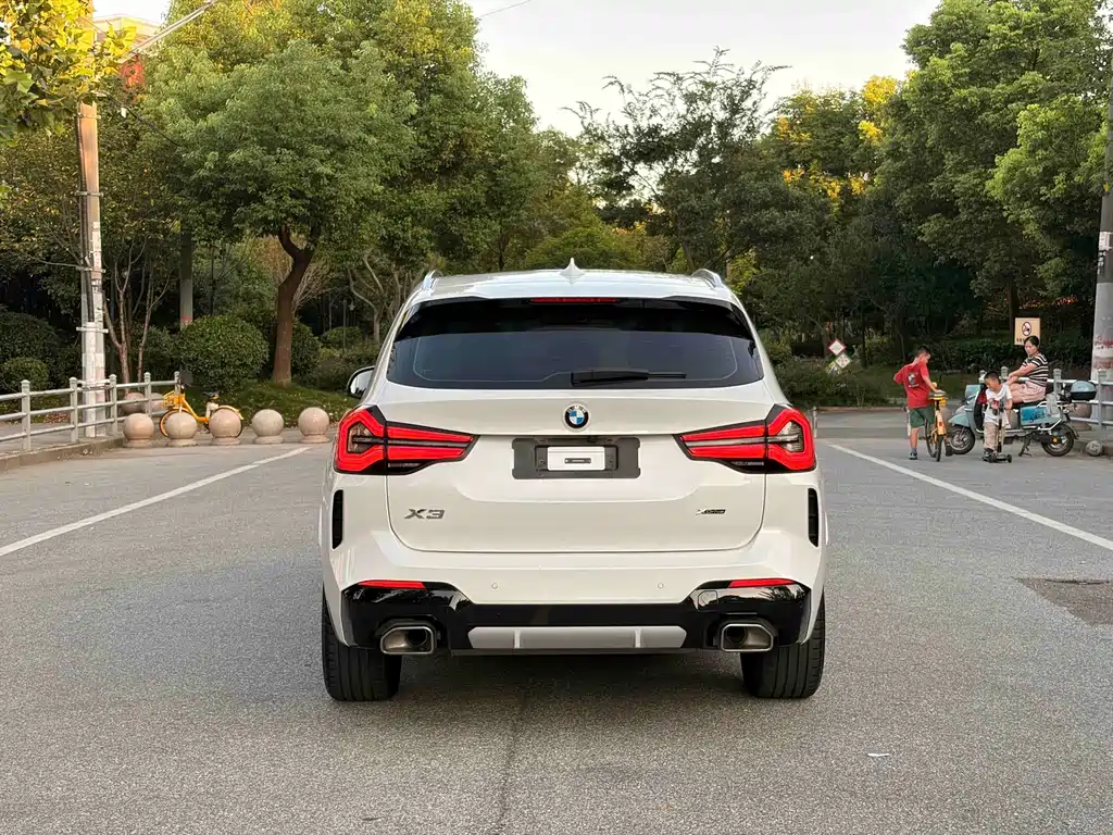 BMW X3 — миниатюра 9