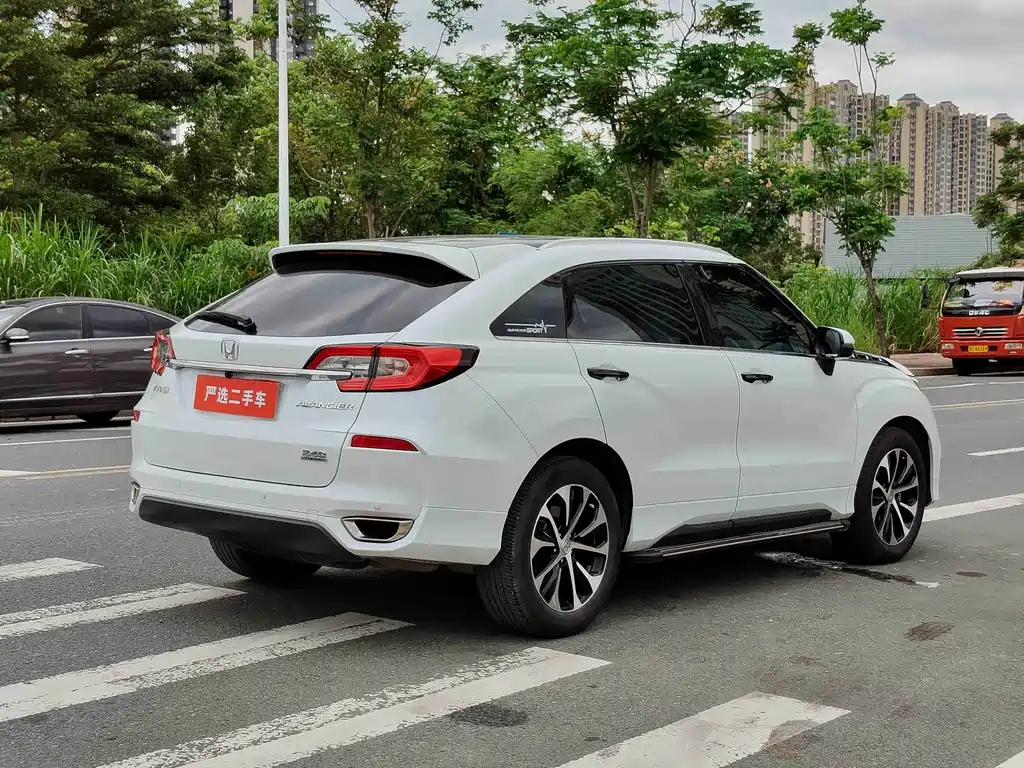 Honda Avancier — миниатюра 7