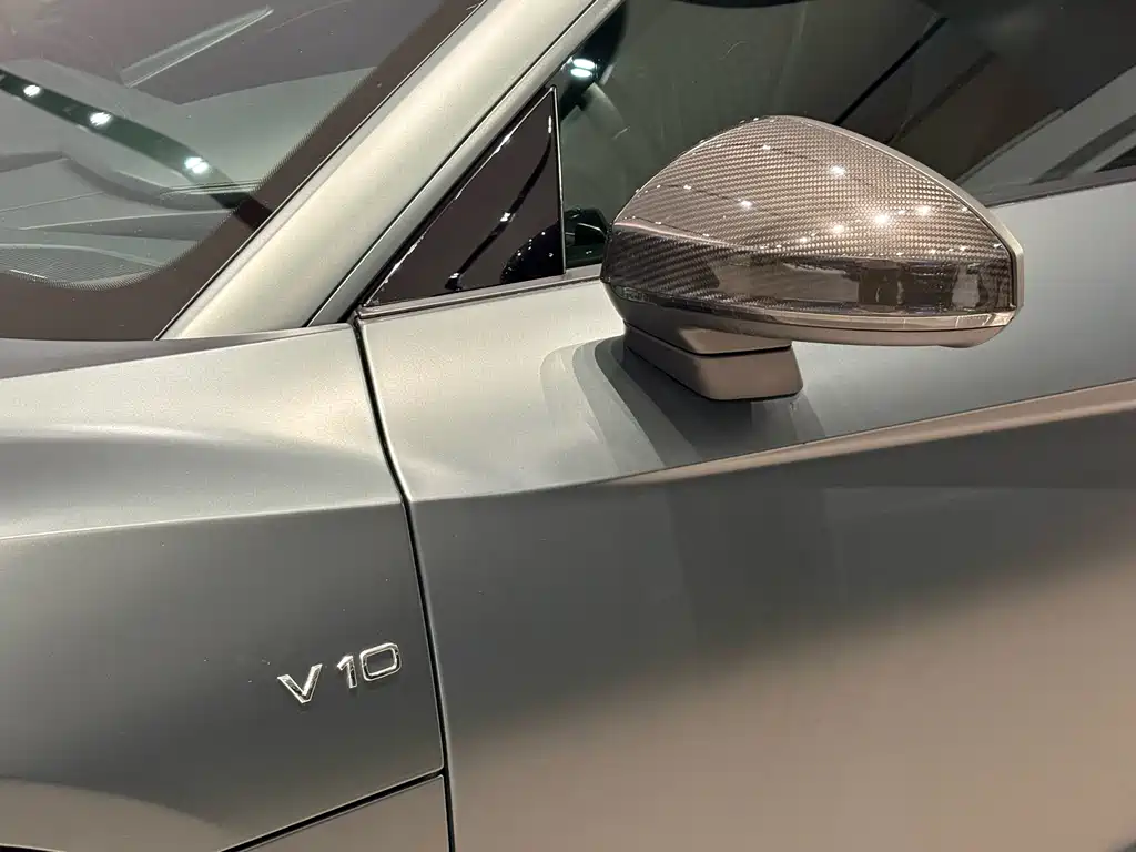Audi R8 — миниатюра 10