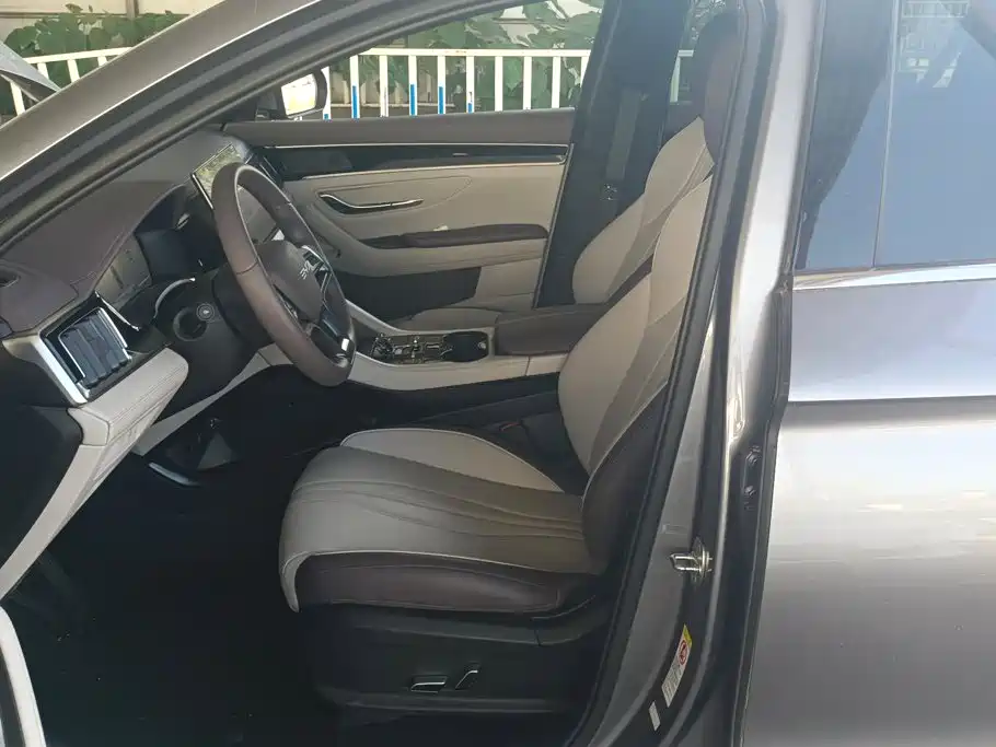 BYD Song Plus PLUS 2025 DM-i 75KM Luxury