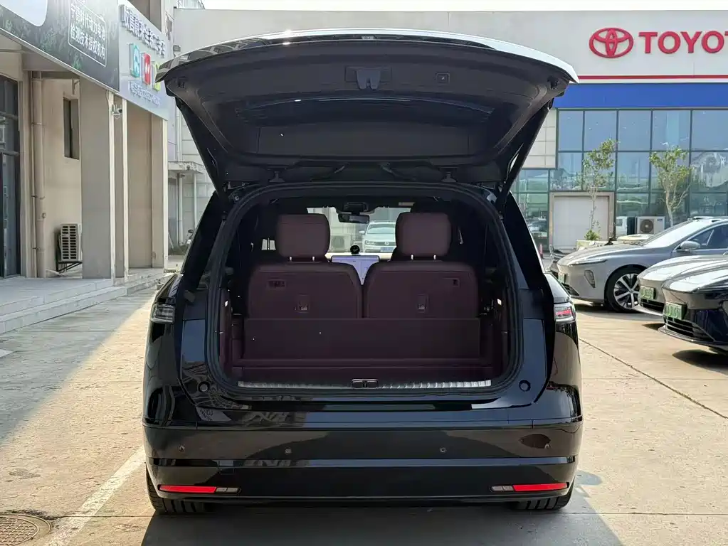NIO ES8 — миниатюра 17