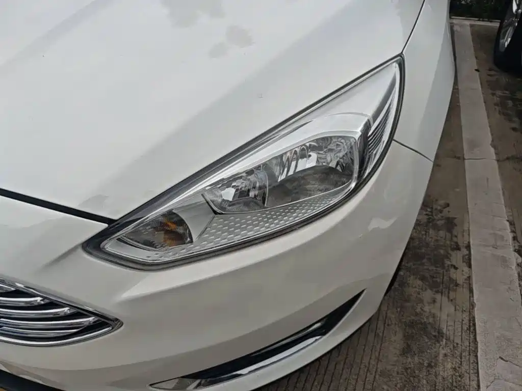 Ford Focus — миниатюра 24
