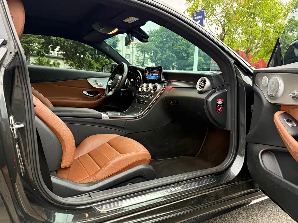 Mercedes-Benz C-Class (Import) — миниатюра 10