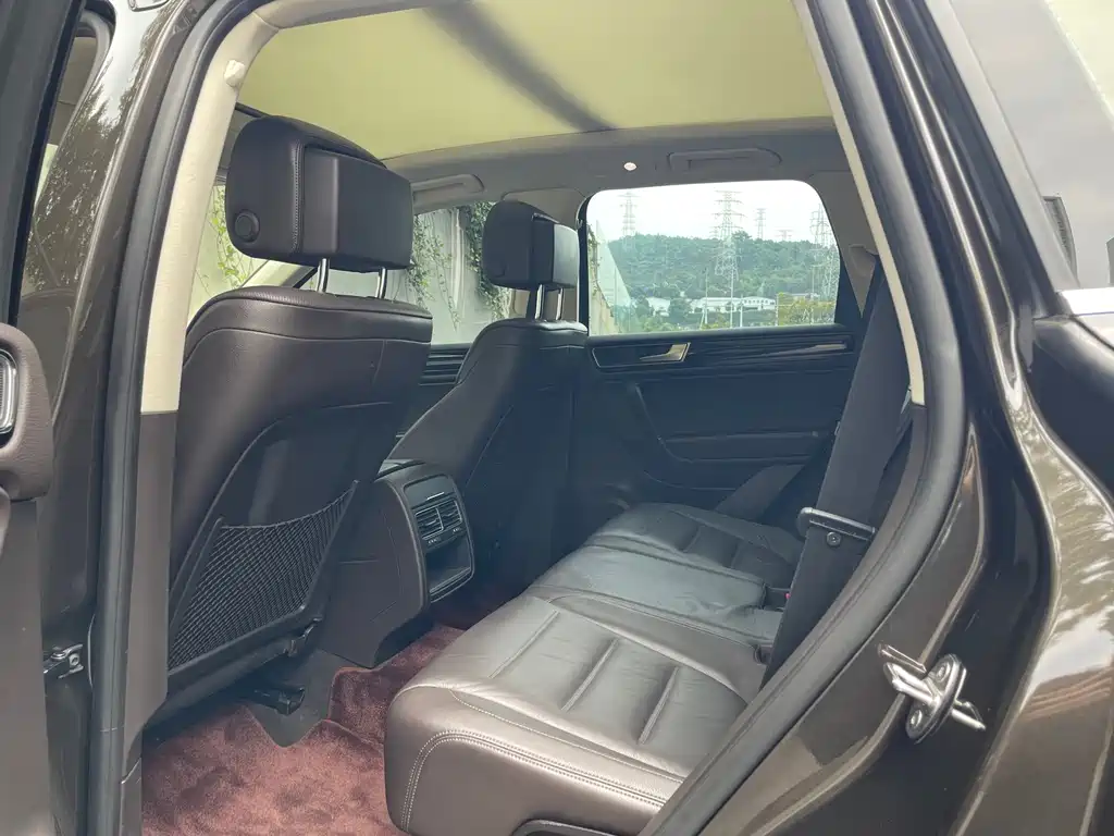Volkswagen Touareg — миниатюра 8