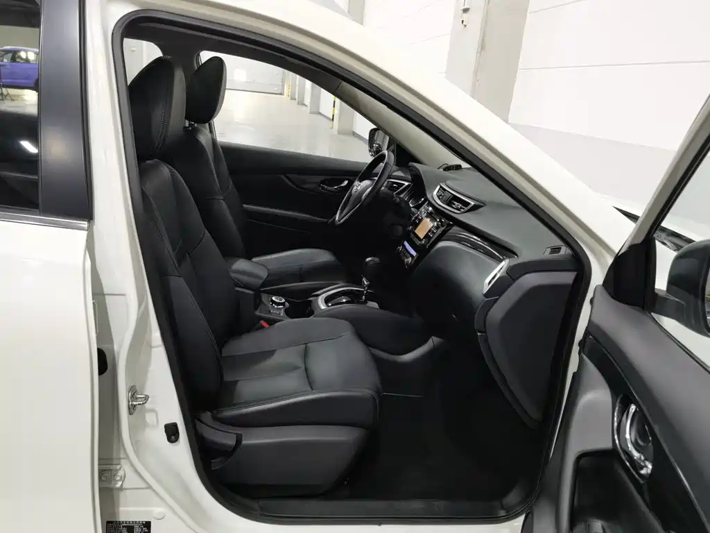 Nissan X-Trail — миниатюра 23