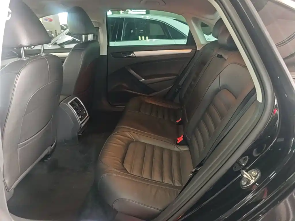 Volkswagen Passat — миниатюра 17