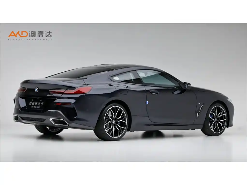 BMW 8 Series — миниатюра 3