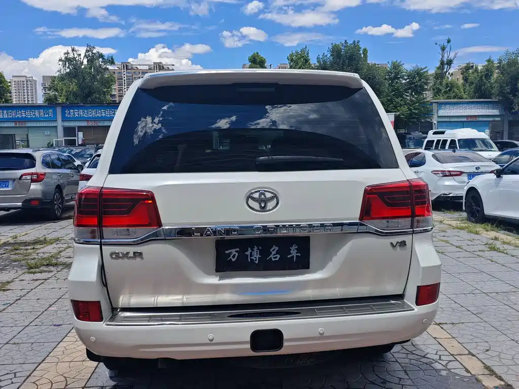 Toyota Land Cruiser 2019 4.6L GX-R
