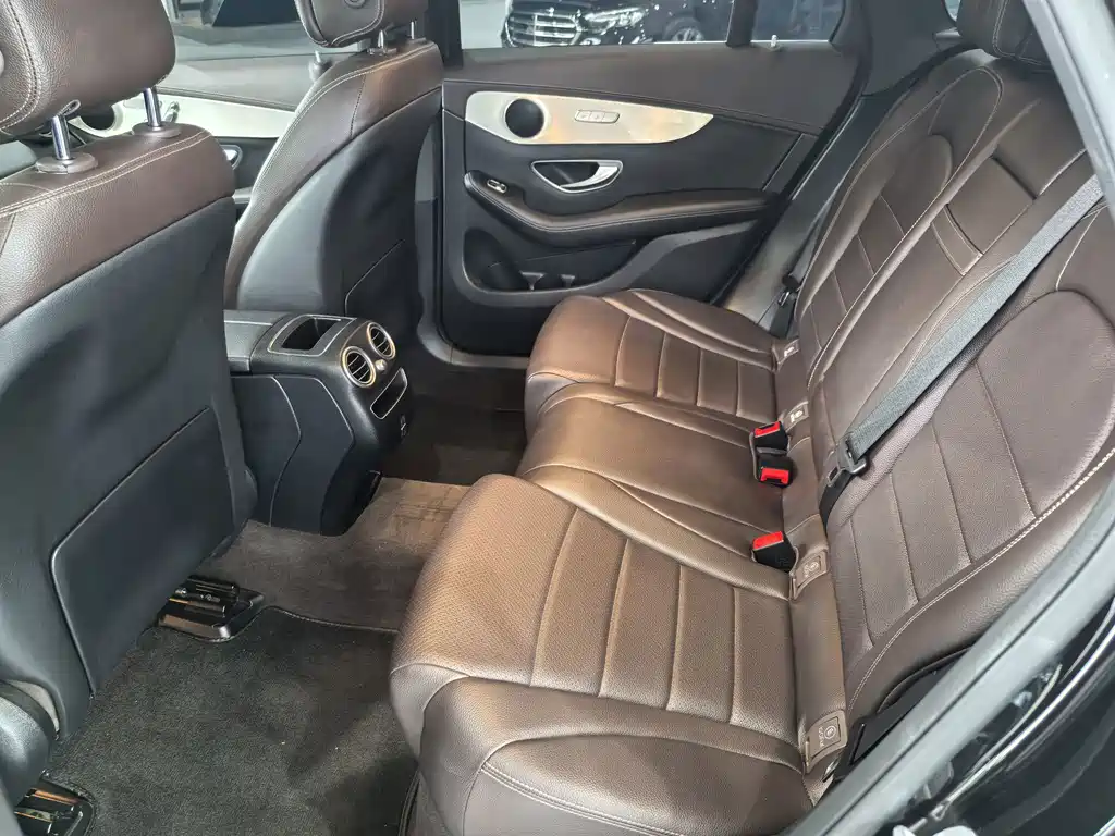 Mercedes-Benz GLC — миниатюра 8