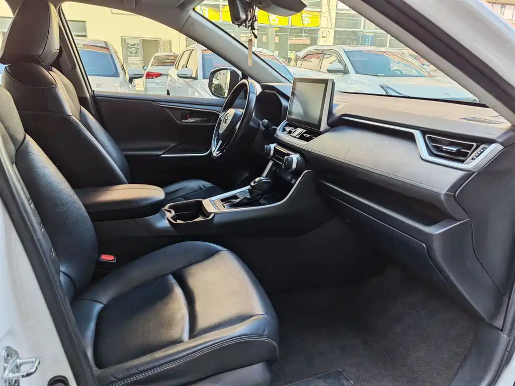 TOYOTA RAV4 RONGFANG