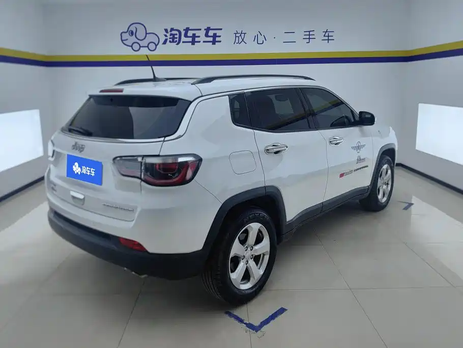 Jeep Compass — миниатюра 3