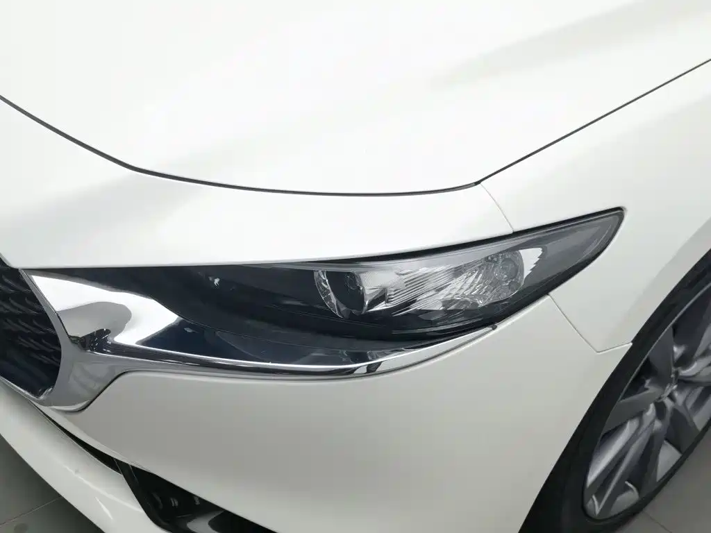 Mazda 3 Axela — миниатюра 7