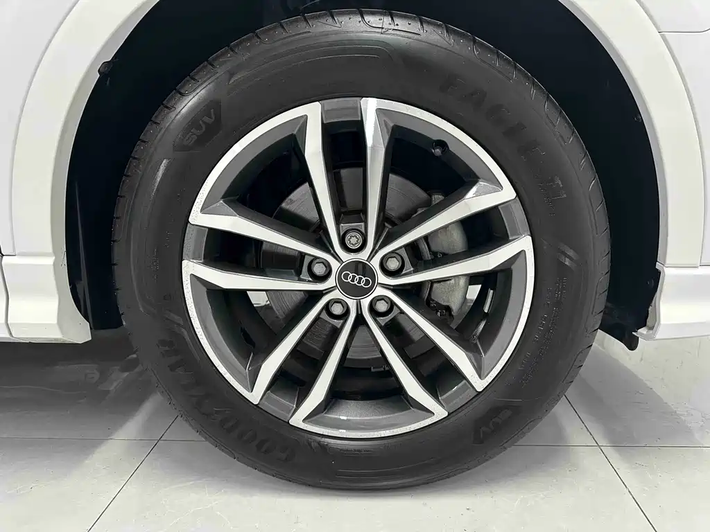 Audi Q3 2022 35 TFSI
