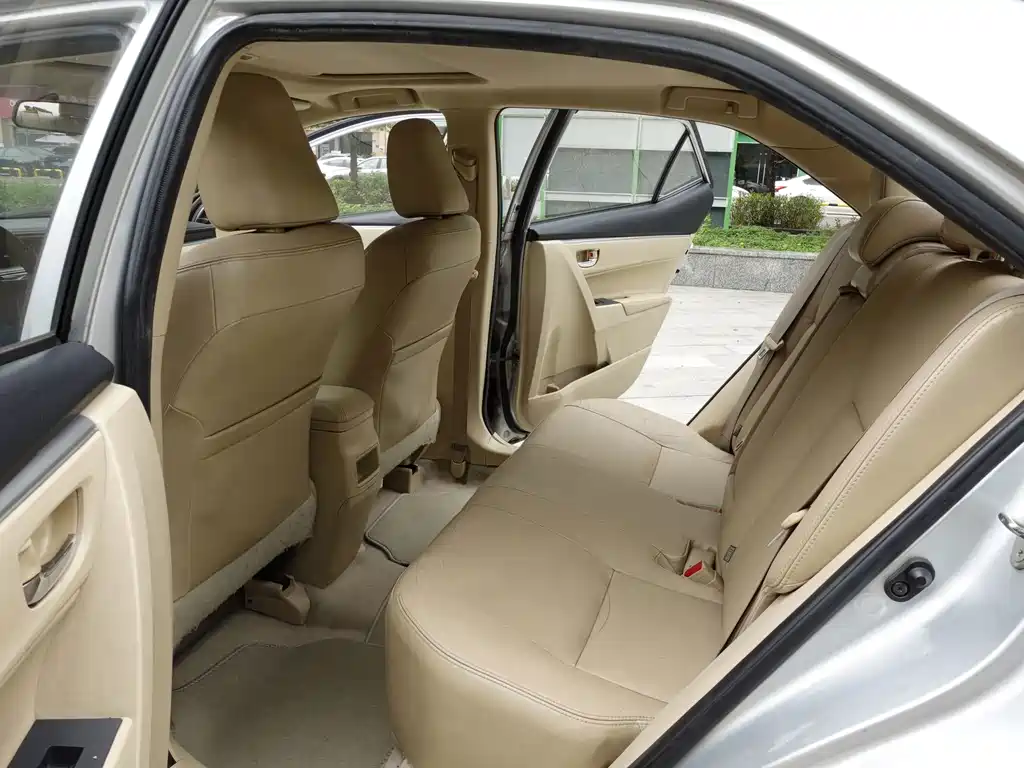 Toyota Corolla — миниатюра 10