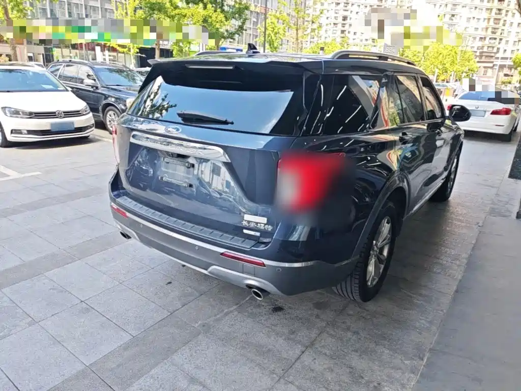 Ford Explorer — миниатюра 7