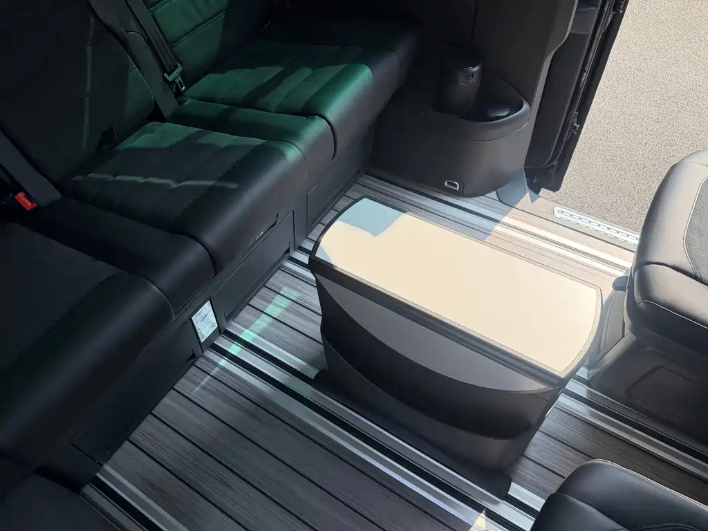 Volkswagen Multivan — миниатюра 7