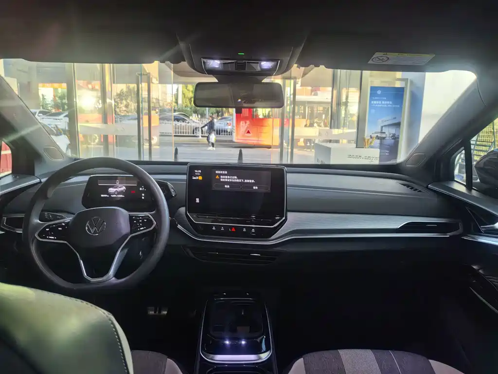 Volkswagen ID.4 Crozz — миниатюра 5