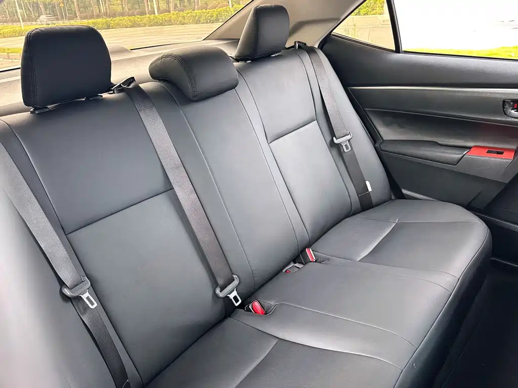 Toyota Corolla — миниатюра 13