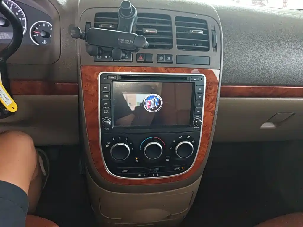 Buick GL8 — миниатюра 14