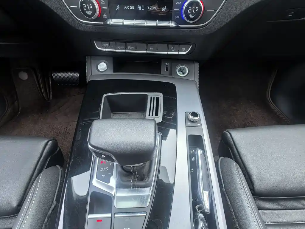 Audi Q5L — миниатюра 8